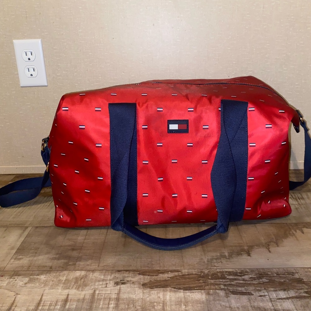 Tommy Hilfiger duffel bag